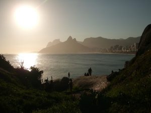Sacolé no Rio de Janeiro: pôr-do-sol no Arpoador