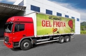 geladinho no atacado: foto do caminhão de entrega da Gel Fruta
